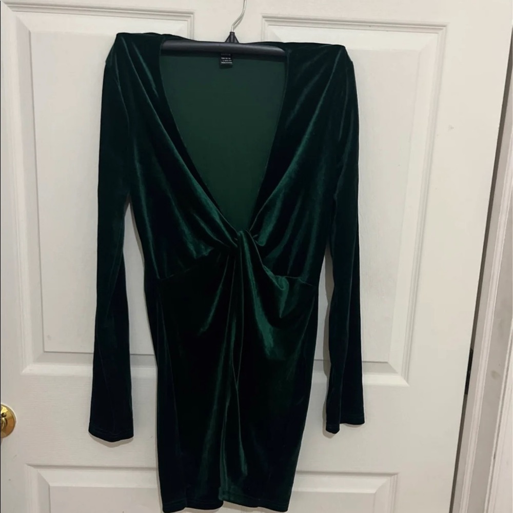 Cute date night dress